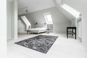 Majestic 300m2 Apartment