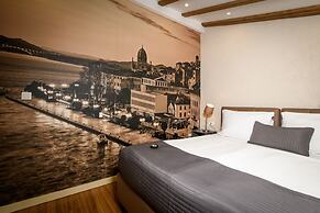 Fenice Palace