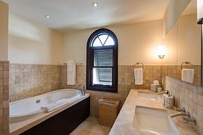 Sandy Cove 204