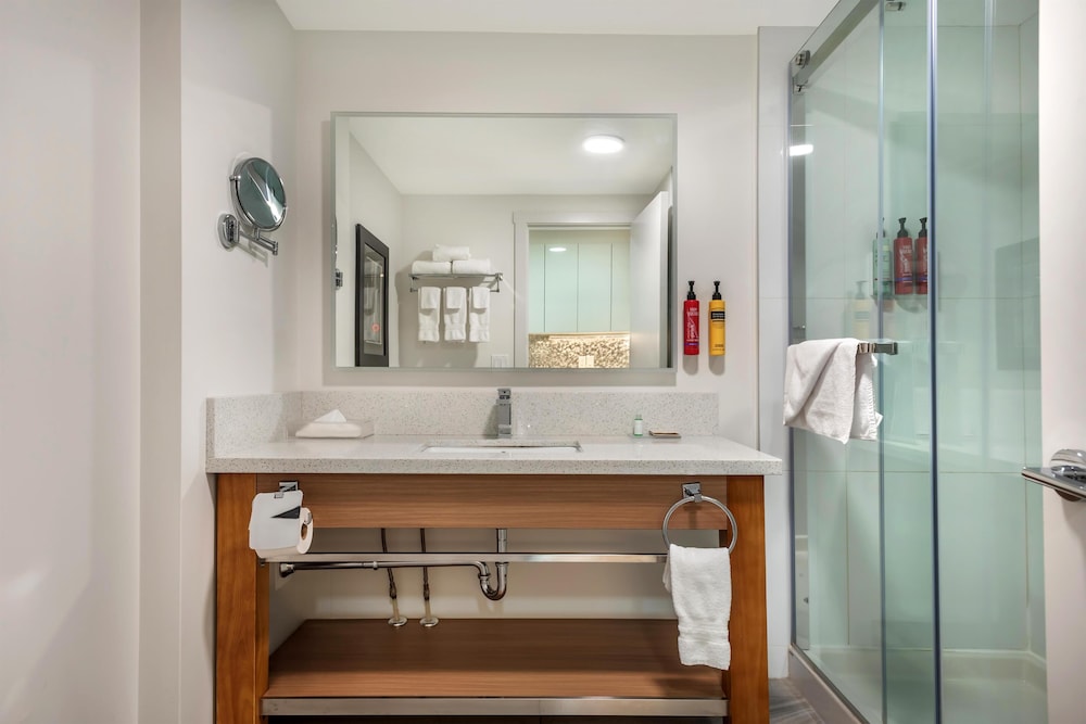Executive Residency by Best Western Calgary City View North