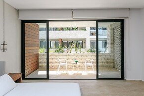 Beautifully Minimalistic Studio Wrapped in Nature by Stella Rentals
