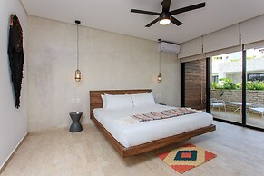 Beautifully Minimalistic Studio Wrapped in Nature by Stella Rentals
