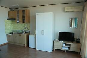 Mangsang Beach Pension