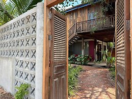 Dontrei Villa Angkor
