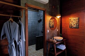 Dontrei Villa Angkor