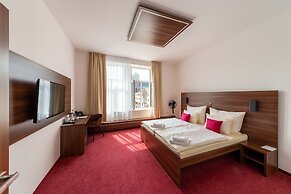 Bohemia Inn Hotel