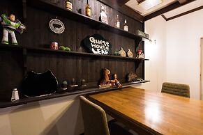 Guesthouse leaf