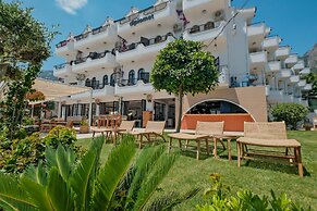 Diplomat Hotel