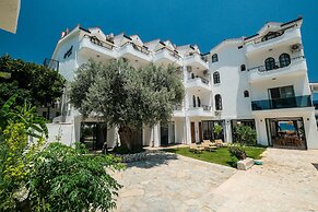 Diplomat Hotel