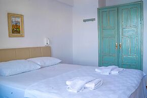 Diplomat Hotel