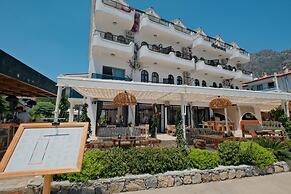 Diplomat Hotel