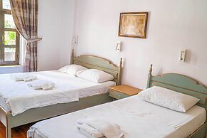 Diplomat Hotel
