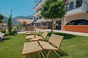 Diplomat Hotel