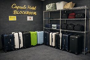 Capsule Hotel Block Room