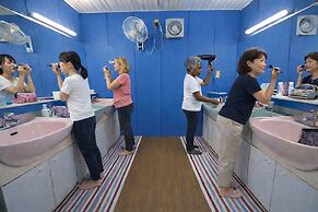 Capsule Hotel Block Room