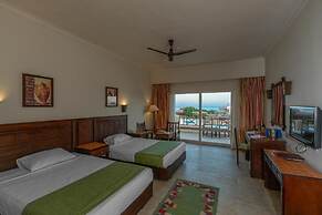 Laguna Beach Marsa Resort