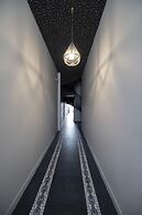 Plaka Arch Suites