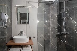 Plaka Arch Suites