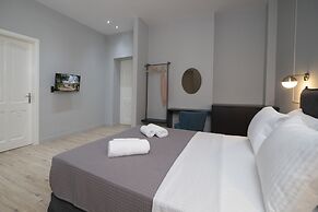 Plaka Arch Suites