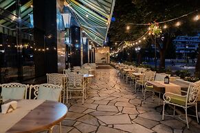 Dunav Plaza Hotel