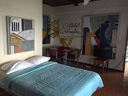 Amalia Inn