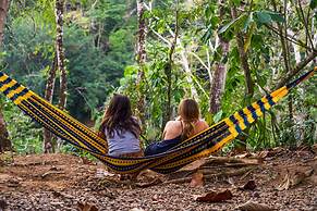 Bella's Backpackers