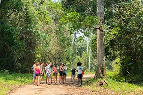 Bella's Backpackers