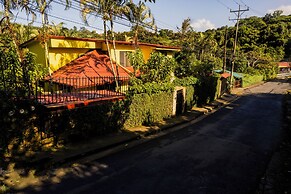 La Terraza Guest House B&B