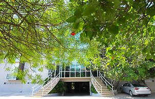 Riviera Towers 2BR & Pool