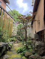 Traditional Guesthouse TONARI