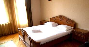 Hotel Satori