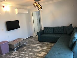 Seraysen Apart