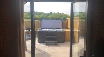 Cheshire Glamping Pods