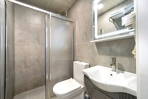 Istanbul Hotel & Suites