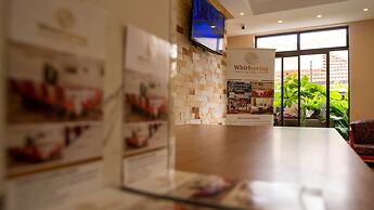 Whirl Spring Hotel