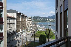 Como Lake Suites