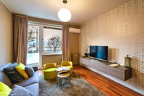 Como Lake Suites
