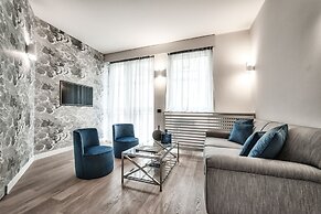 Como Lake Suites