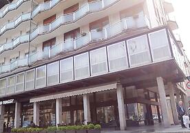 Como Lake Suites