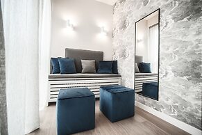 Como Lake Suites