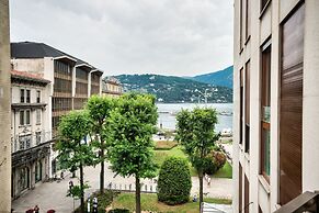 Como Lake Suites