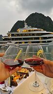 Scarlet Pearl Cruises