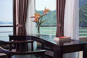 Scarlet Pearl Cruises