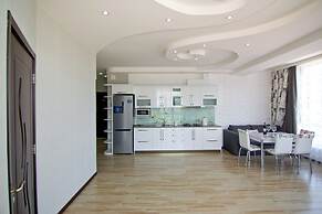 Batumi Real Lux