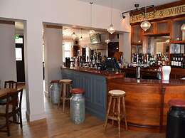 Bath Arms Hotel