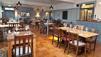 Bath Arms Hotel