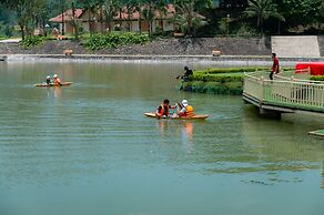 Paragon Resort