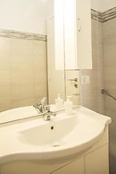 B & B Raffaello
