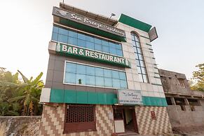 OYO 23300 Seabreeze Residency