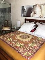 B&B JSuite